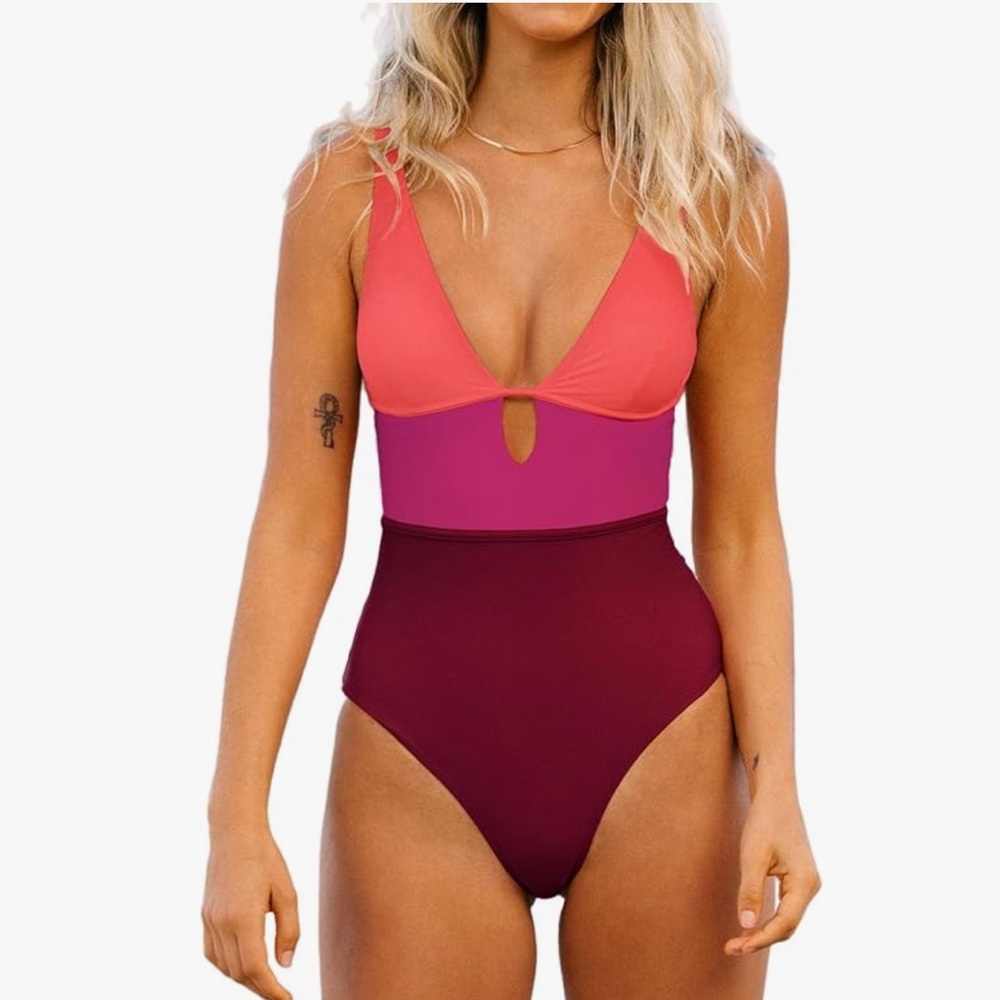 CUPSHE Women's One Piece Swimsuit Color Block Keyhole Cutout Bathing Suit Size L